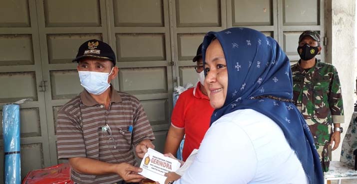Bupati Koltim dan Gerindra Sultra Salurkan Bantuan untuk Korban Angin Puting Beliung