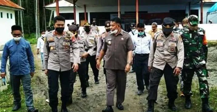 Wakil Bupati Butur Tinjau Lokasi Vaksinasi di Kambowa
