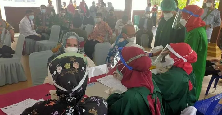 Pemkab Bombana Mulai Melakukan Vaksinasi Pekan Ketiga