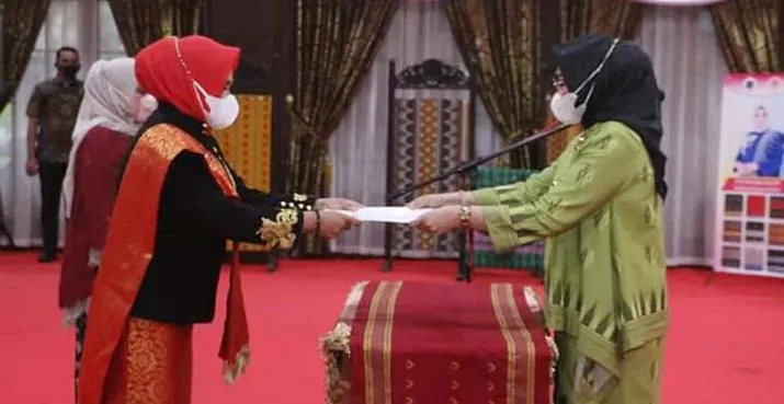 Nur Endang Abbas Resmi Lantik Dewan Kerajinan Nasional Daerah Konsel dan Mubar