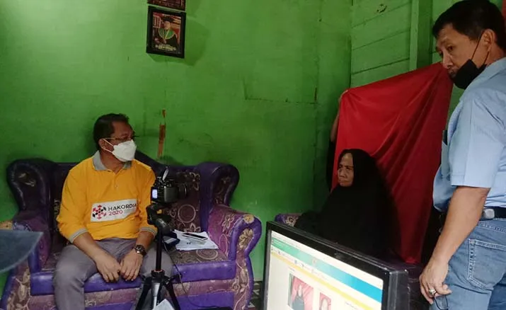 Dukcapil Kendari Jemput Bola Perekaman KTP-el pada Lansia