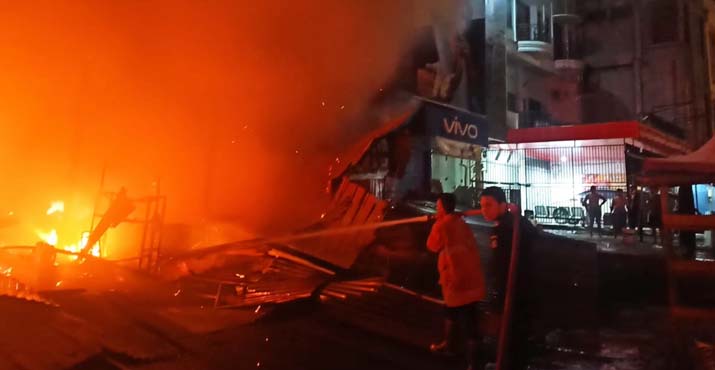 Tujuh Toko di Pasar Baru Terbakar, Pedagang Rugi Ratusan Juta