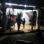 Tuntut Perbaikan Jalan, Warga Mataoleo Gelar Aksi di DPRD Bombana Hingga Malam Hari