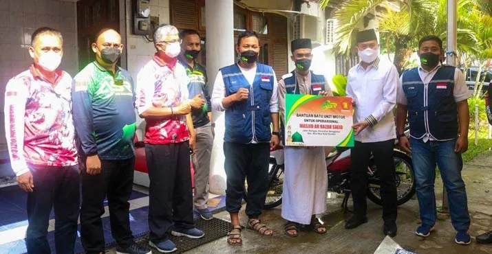Selain Bagikan Paket Sembako ke Ojol, Sumangerukka Janjikan 10 Unit Motor Gratis