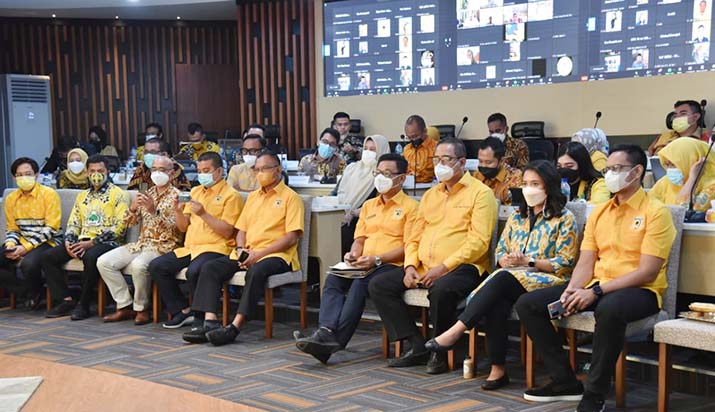 Airlangga Hartarto Harap Alumni Golkar Institute Turut Berperan Mengawal Isu Ekonomi Global