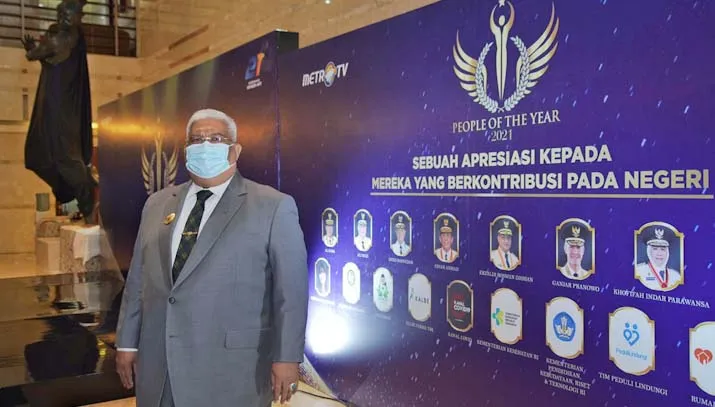 Surprise di HUT ke-60 Tahun, Ali Mazi Terima Penghargaan People of The Year 2021