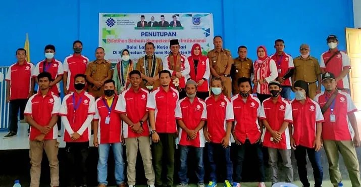 16 Paket Pelatihan MTU BLK Kendari Resmi Berakhir