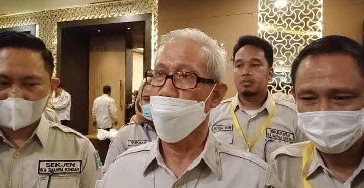 Ketua Majelis Pertimbangan IKA SMANSA Kendari Lukman Abunawas