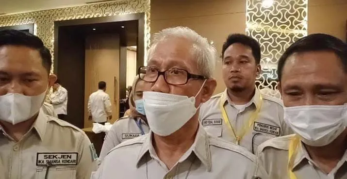 Ketua Majelis Pertimbangan IKA SMANSA Kendari Lukman Abunawas