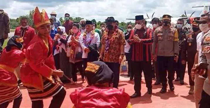 DPD RI Kunjungi Muna Barat, Bupati Minta Pengesahan RUU Kepulauan
