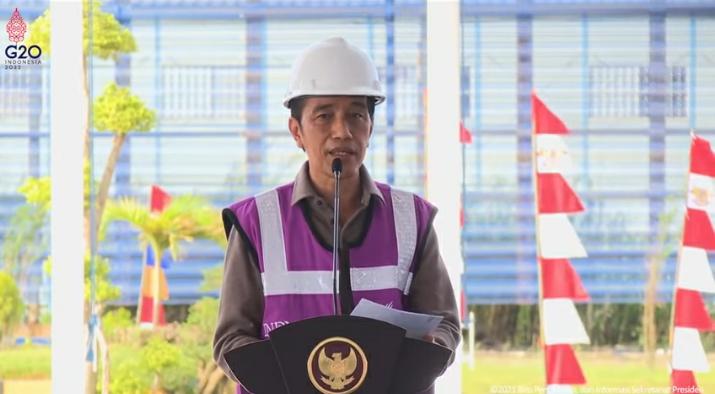 Jokowi Tegaskan 2022 Indonesia Tak Lagi Ekspor Bauksit Mentah