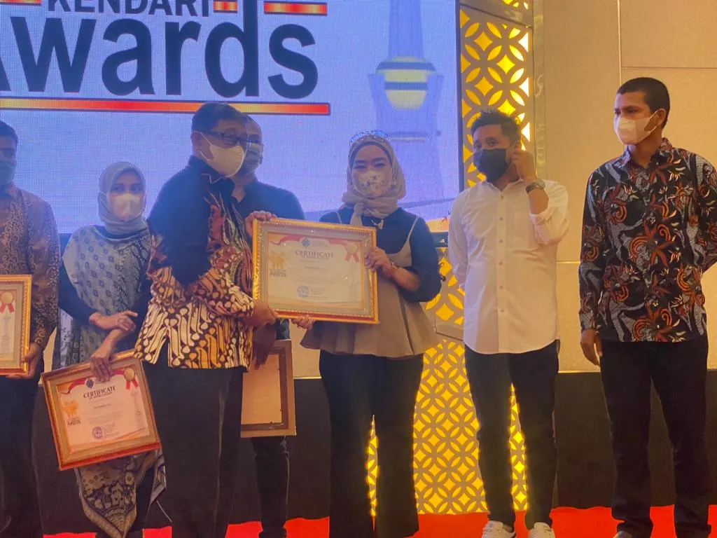 TOP! Detiksultra.com Raih Penghargaan BLK Awards 2021