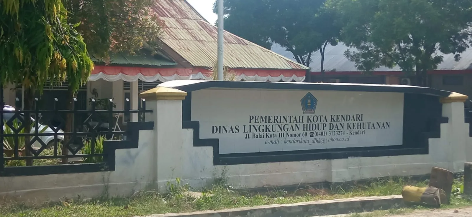 DLHK Kendari Tegaskan Fenomena Ikan Terdampar di Pantai Nambo Bukan Gegara Tambang Pasir