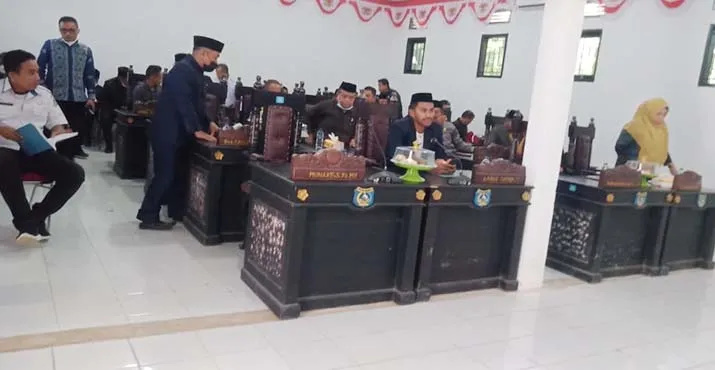 Paripurna Penetapan 12 Raperda di DPRD Mubar Ditunda karena Tidak Kuorum