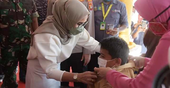 Wakil Bupati Buton Launching Vaksin Anak