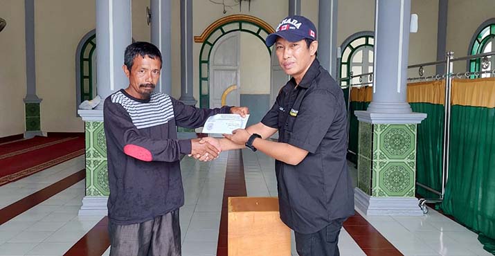 AJP Bantu Pembangunan Masjid Baitul Makmur di Kelurahan Mataiwoi Kendari