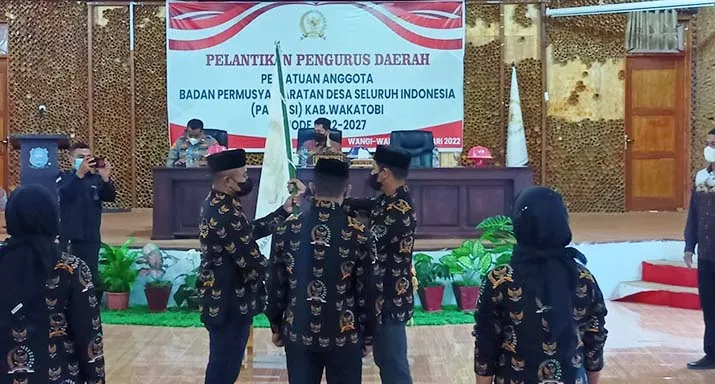 Pengurus PABPDSI Wakatobi Resmi Dilantik, Haliana: Bantu Saya Mengawasi di Desa