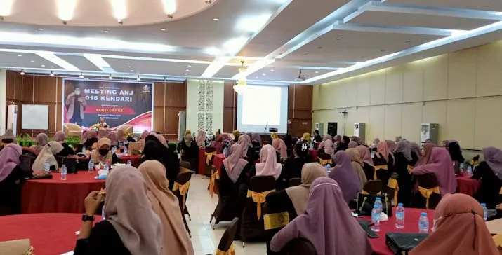 PT ANJ 016 Kendari Gelar Meeting Bersama, Bangun Kemajuan Bisnis Kecantikan