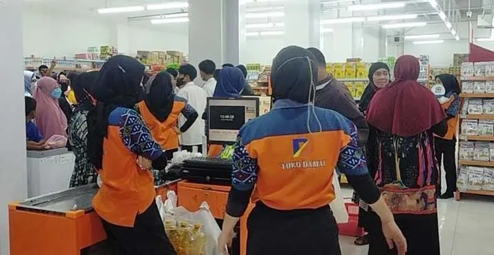 Diduga Timbun Minyak Goreng, Dewan Kendari Sidak ke Toko Damai