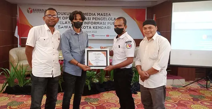 Bawaslu Kendari Bersinergi dengan Insan Pers Perangi Hoaks Jelang Pemilu