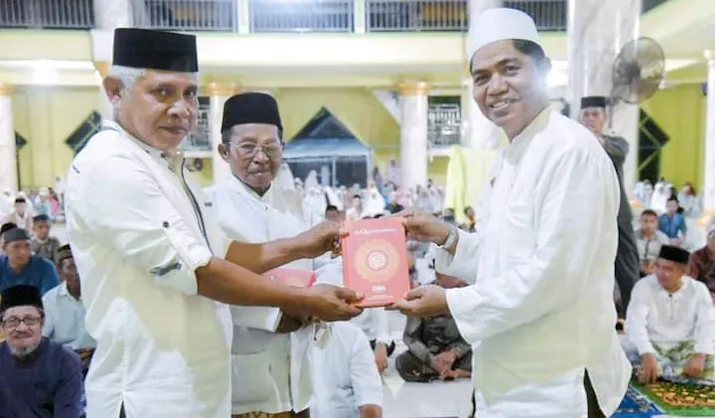 Bupati Buton Ingatkan Warganya Tingkatkan Kualitas Salat Selama Ramadan