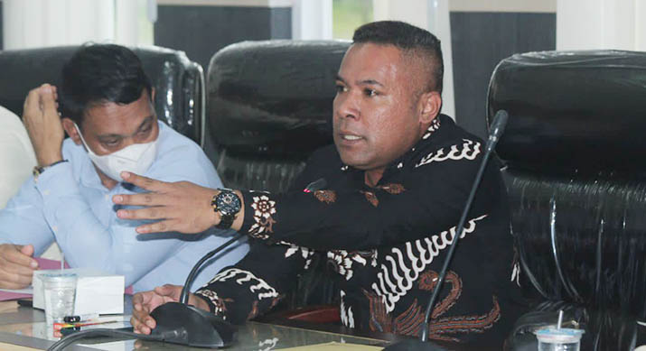 Anton Timbang Tunjuk LM Rajab Jinik Jadi Ketua IMI Kendari