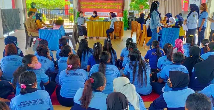 Peringati HBP ke-58, Lapas Perempuan Kelas III Kendari Gelar Vaksinasi Booster untuk WBP
