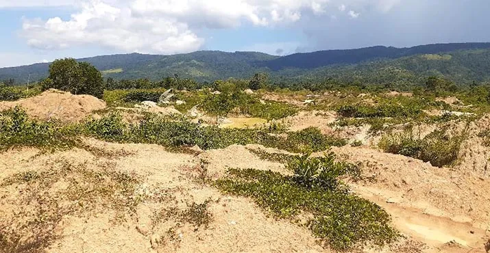 Foto Berita: Leluasa Mengeruk Emas, Penambang Ilegal di Bombana Tak Tersentuh APH?