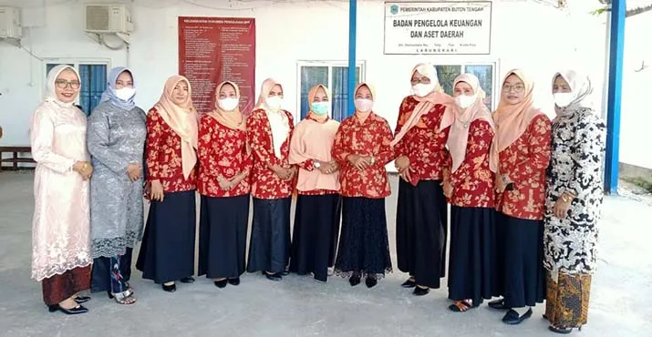 Hari Kartini dan Ramadan, Dharma Wanita Buton Tengah Bagi Sembako