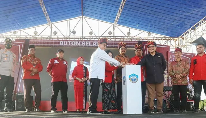 Wagub Sultra Hadiri Peresmian Rumah Sakit, Tugu, dan Pelabuhan Dermaga Busel