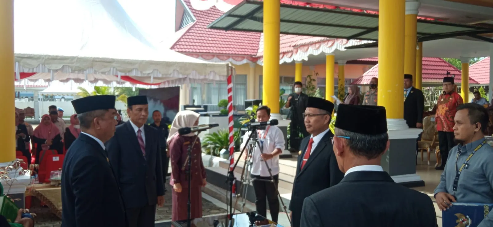Sulkarnain Kadir Resmi Lantik Ridwansyah Taridala sebagai Sekda Kota Kendari