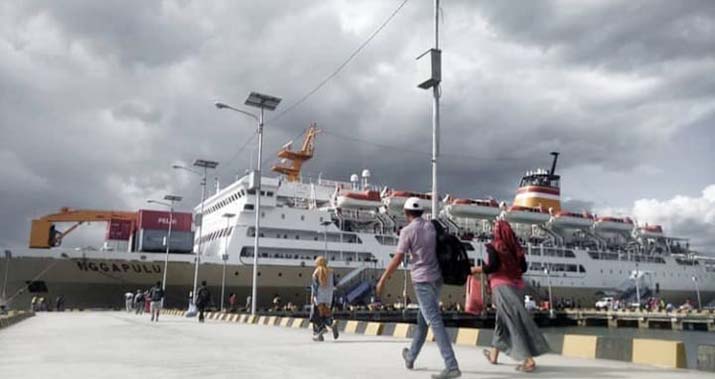 Pelabuhan Baubau Dipadati Penumpang Tujuan Indonesia Timur