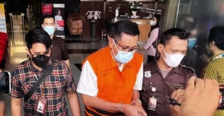 Setelah Ditetapkan Tersangka, Sukarman Digiring ke Rutan KPK