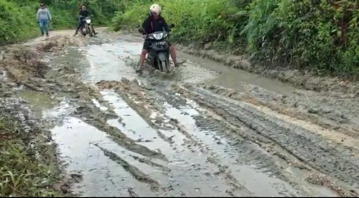 Jalan di Konkep Rusak Parah, Masyarakat Harap Pemerintah Segera Turun Tangan
