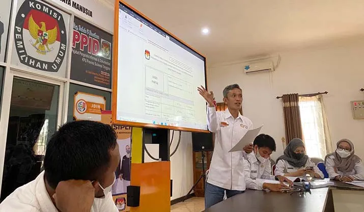 KPU Sultra Tuntaskan Verifikasi Administrasi Parpol Lebih Cepat dari Target