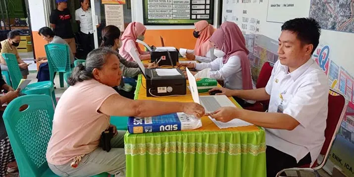 Permudah Masyarakat, DPMPTSP Kota Kendari Buka Layanan di Kelurahan Bende