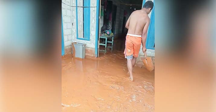 Banjir Lumpur Landa Warga Laonti Akibat Aktivitas Penambangan PT GMS