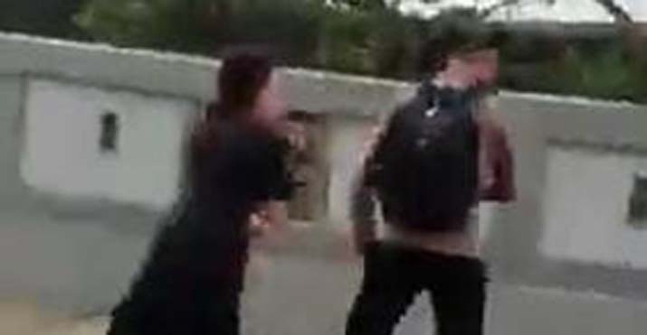 Video Viral Pria di Kendari Gerebek Istrinya Selingkuh dengan Oknum Polisi