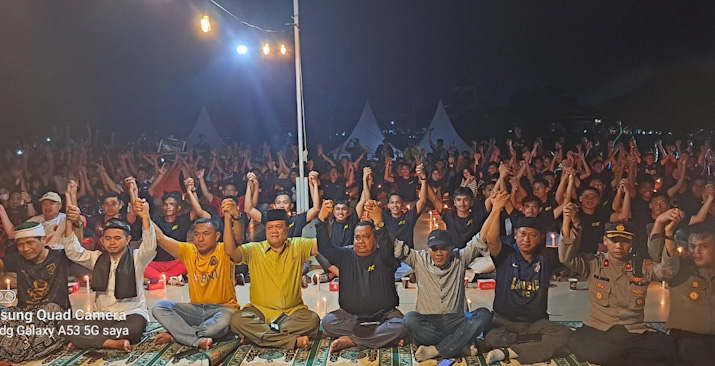 Polresta dan Komunitas Bola di Kendari Gelar Doa Bersama untuk Suporter Arema FC