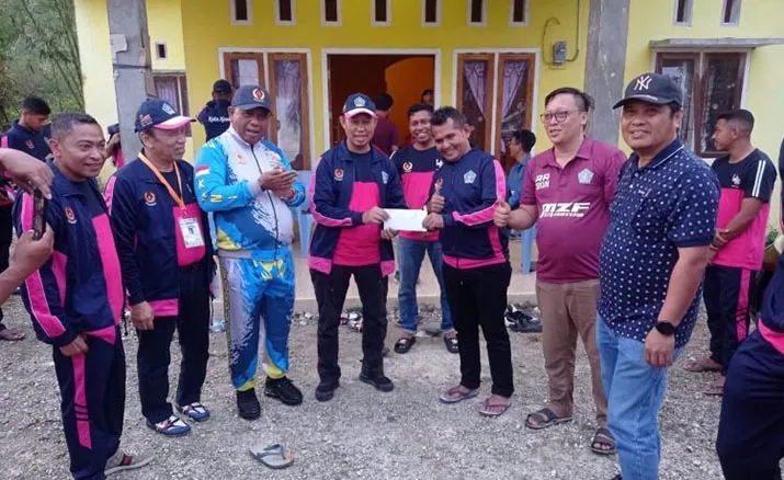 Dukung Kontingen Kota Kendari, Asmawa Tosepu Berkunjung ke Penginapan Atlet