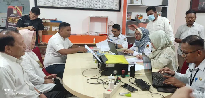 Ratna Lada Serahkan Syarat Dukungan, KPU Sultra: Hari Ini Batas Penyerahan