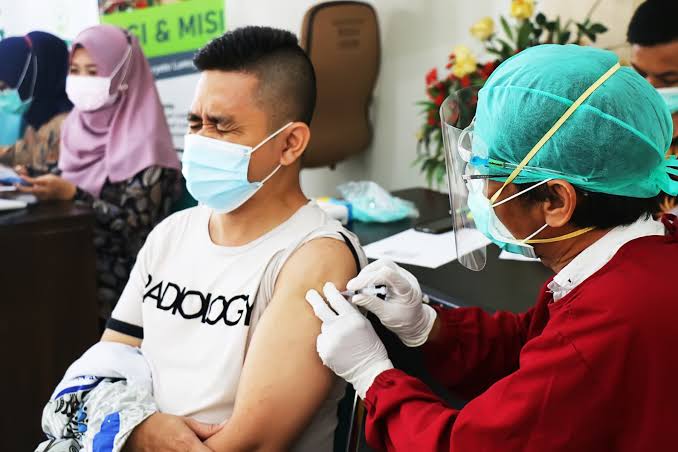 Pemkot Kendari Mulai Laksanakan Vaksin Booster Kedua untuk Masyarakat Umum