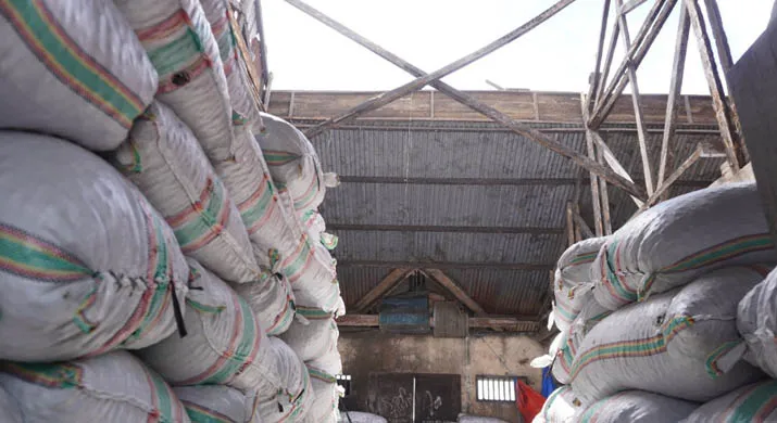 DPRD Kendari Tinjau Gudang Agribisnis yang Terdampak Puting Beliung