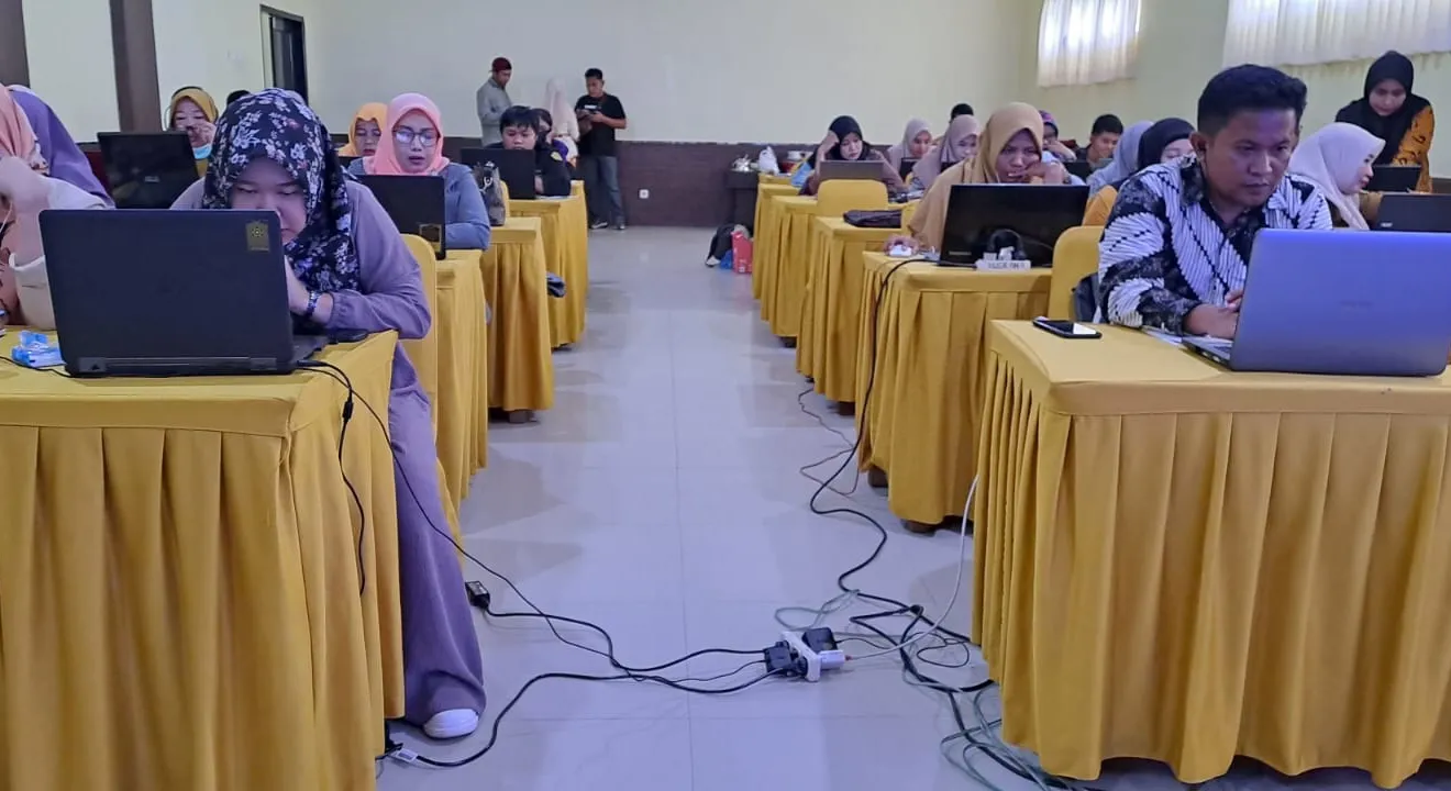 Gelar UKBI Adaptif, KBST Uji Kemahiran Guru SMP dan SMA di Konawe