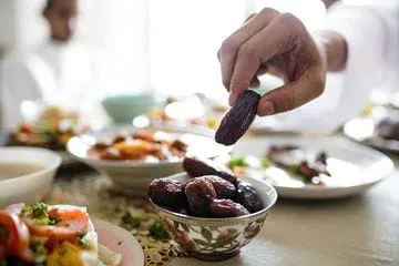 Rahasia di Balik Anjuran Makan Kurma dalam Jumlah Ganjil