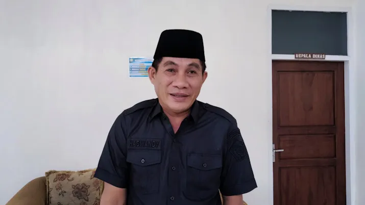 Kepala Disnakertrans Sultra, LM Ali Haswandi. Foto: Muh Ridwan Kadir/Detiksultra.com.