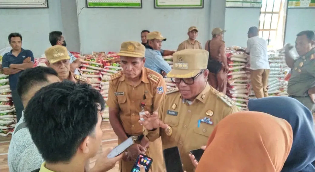 Pemkab Mubar Bagikan 26.020 Kupon Sembako Murah, Seluruh KK Terakomodir
