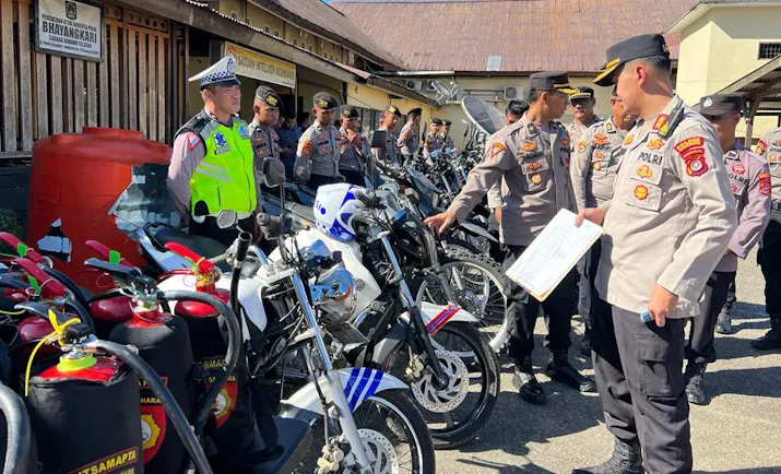 Hadapi Agenda Pemilu, Kapolres Konsel Lakukan Pengecekan kendaraan Dinas Polri