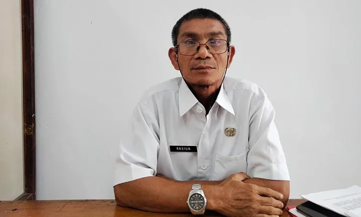 Kabid Pengendalian Modal dan Informasi DPM-PTSP Sultra, Rasiun. Foto: Muh Ridwa Kadir/Detiksultra.com