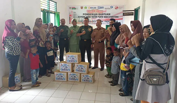Semarakkan HUT RI, Kodim 1416 Muna Beri Bantuan pada Anak Yatim dan Penderita Stunting di Mubar